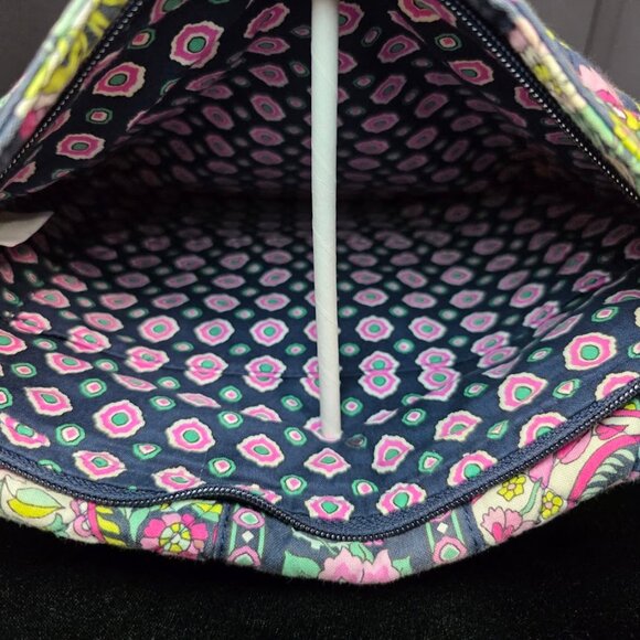 Vera Bradley Mailbag Crossbody Bag "Petal Paisley" Retired Pattern - Picture 3 of 14